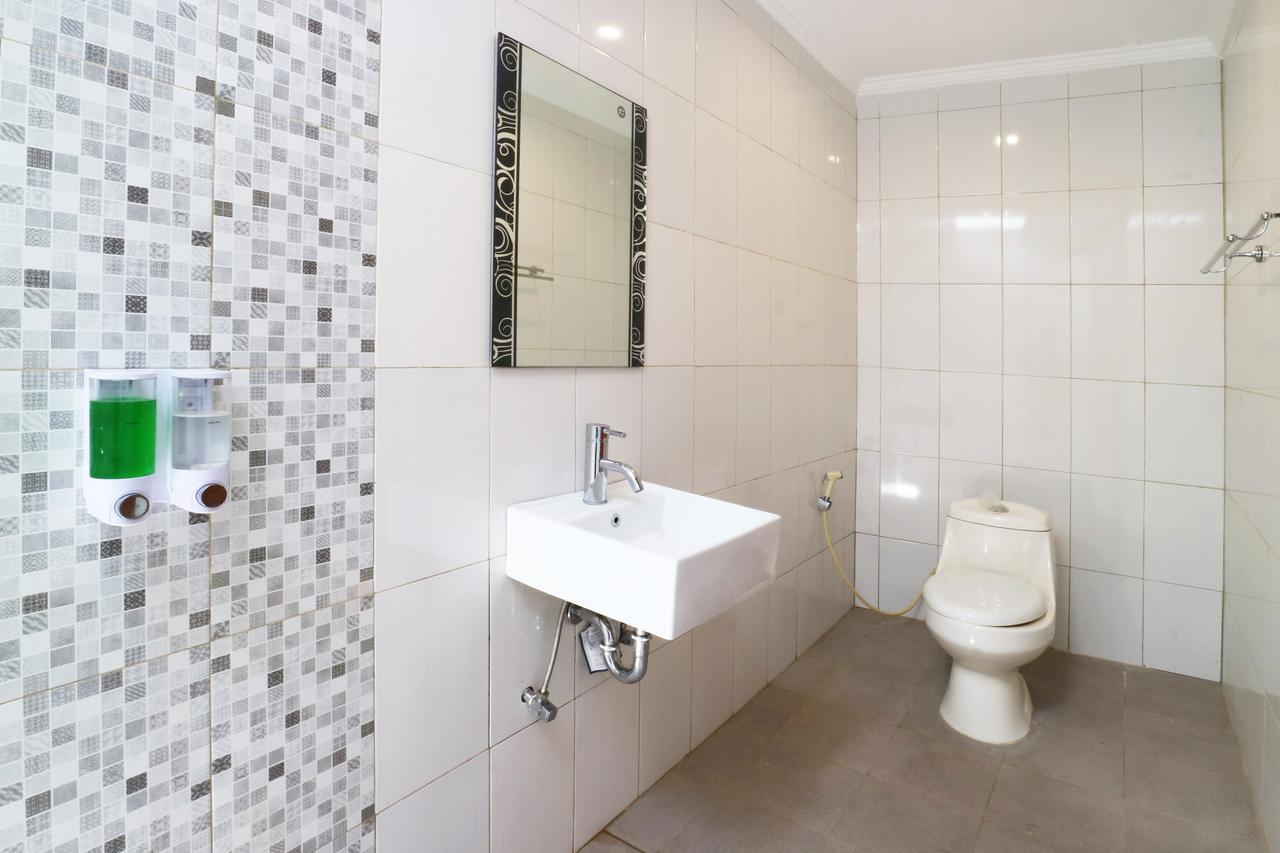 Aghasvina Guest House Canggu Экстерьер фото