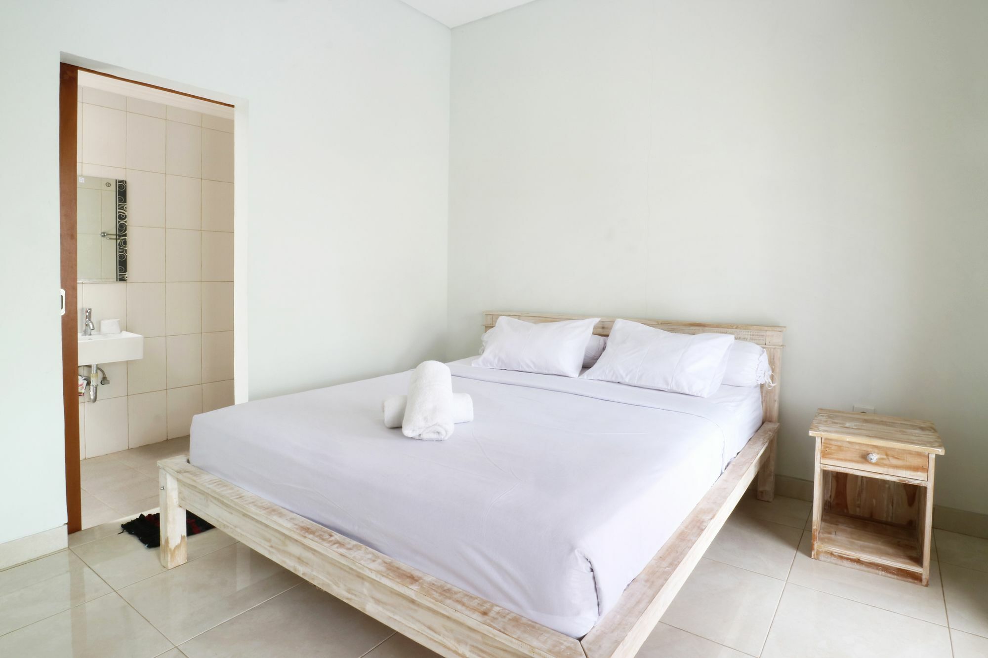 Aghasvina Guest House Canggu Экстерьер фото